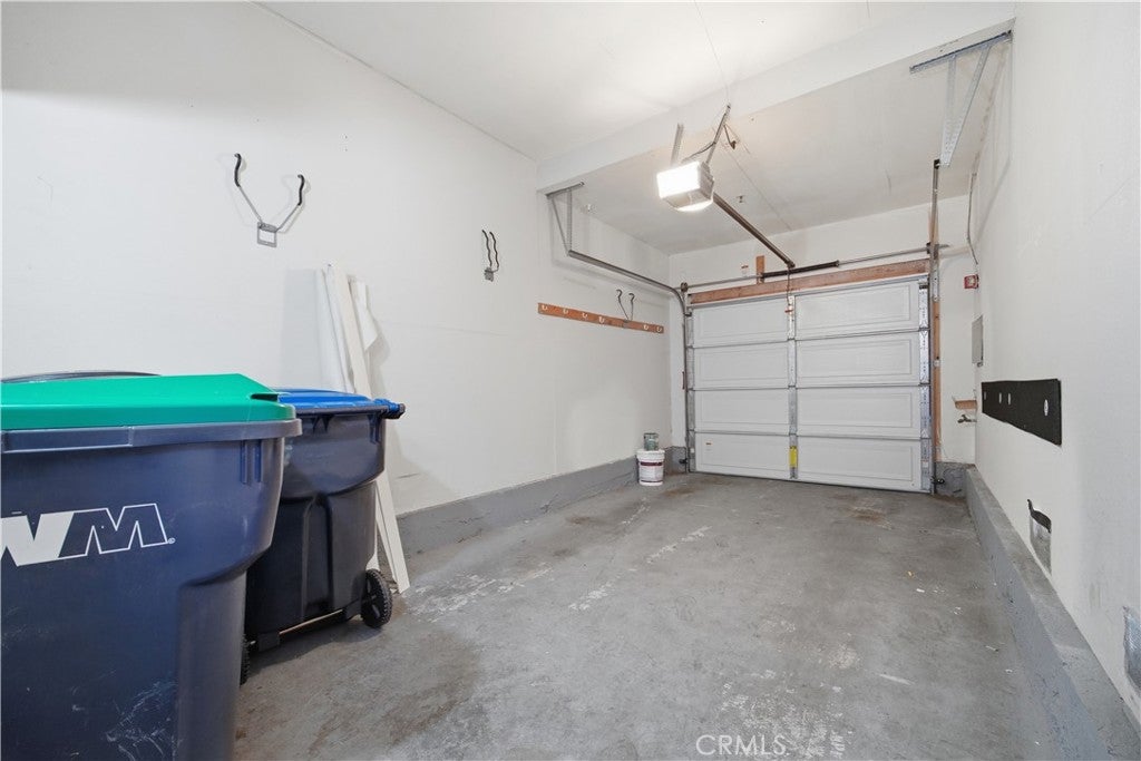 8 Magellan Aisle, Irvine CA 92620 - Photo 21