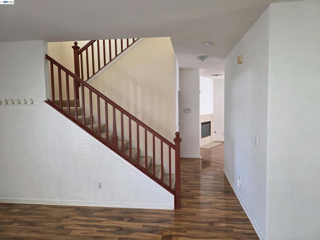 4341 Burr Ct