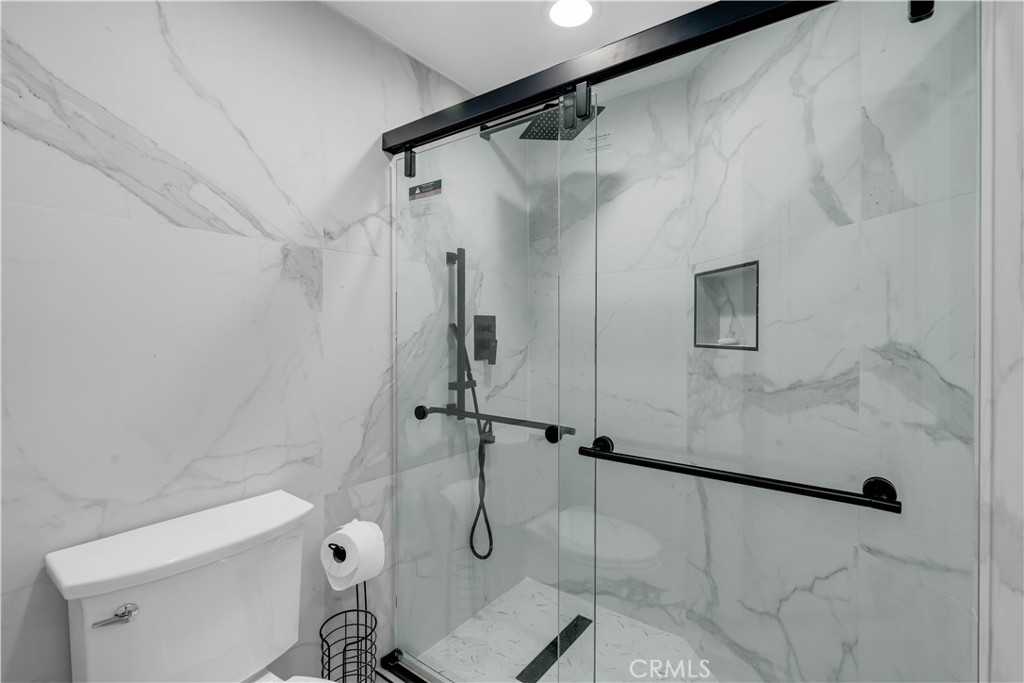 Newport Crest (NEWC) - Residential Lease