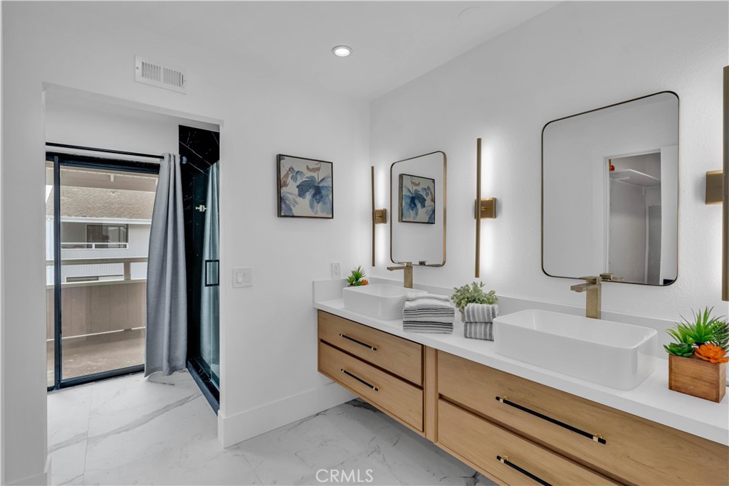 Newport Crest (NEWC) - Residential Lease
