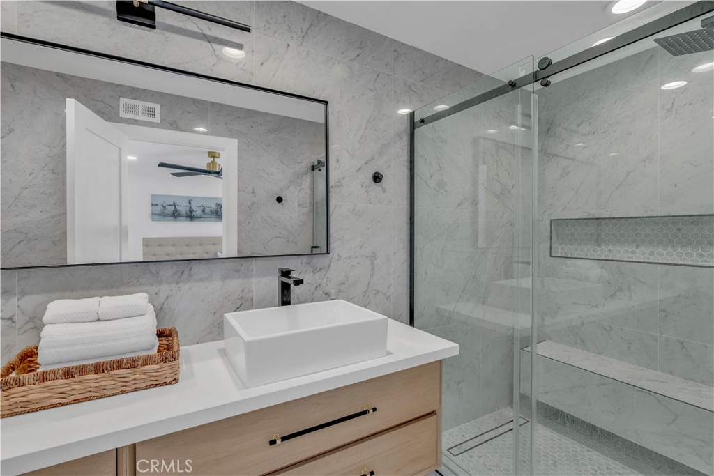 Newport Crest (NEWC) - Residential Lease