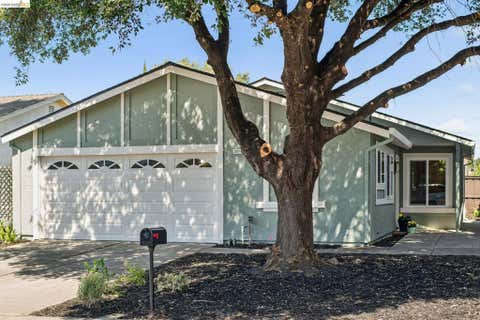 Photo of 3212 Oak Ct. CT, Antioch, CA 94509 (MLS # 41136937)