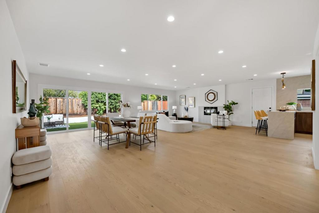 3370 Elgin Lane