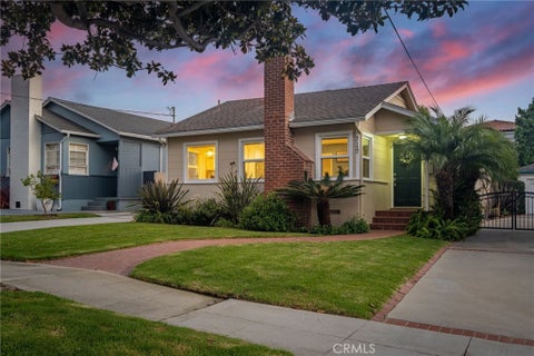 Photo of 719 N Maria Avenue, Redondo Beach, CA 90277 (MLS # SB26192592)