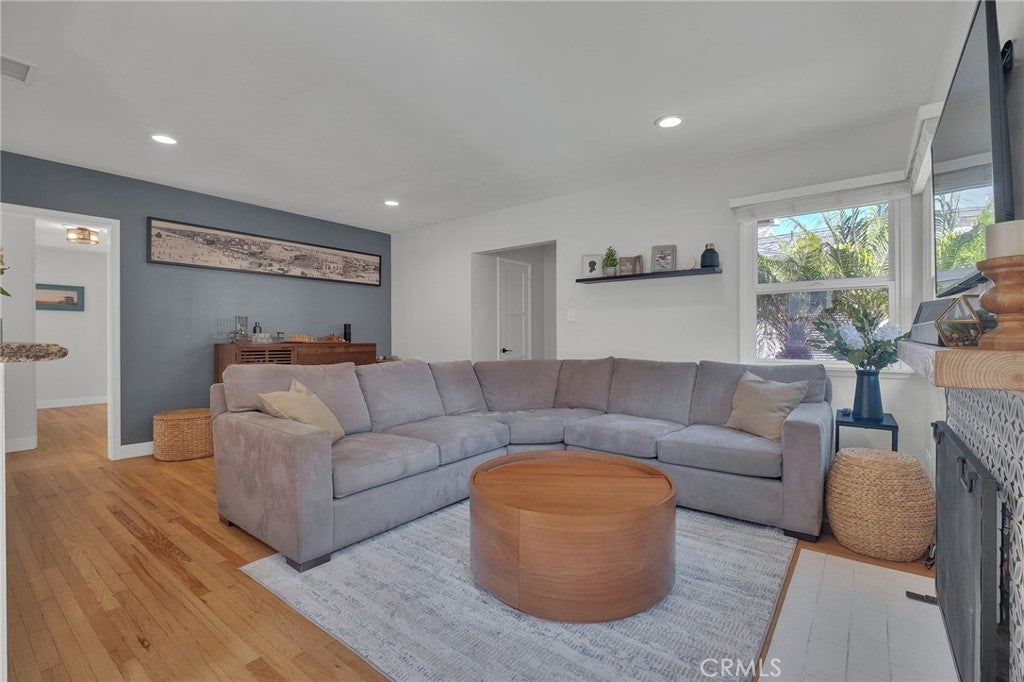 719 N Maria Avenue