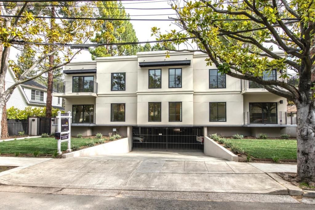 Photo of 1326 HOOVER Street #6, Menlo Park, CA 94025 (MLS # ML82030253)