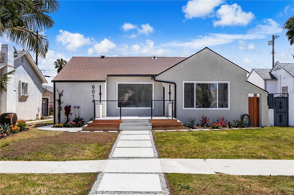 Photo of 6014 Alviso Ave, Los Angeles, CA 90043 (MLS # IG26087191)