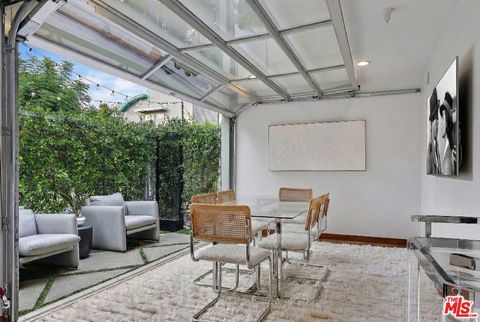 Photo of 512 Brooks Avenue #6, Venice, CA 90291 (MLS # 26799884)