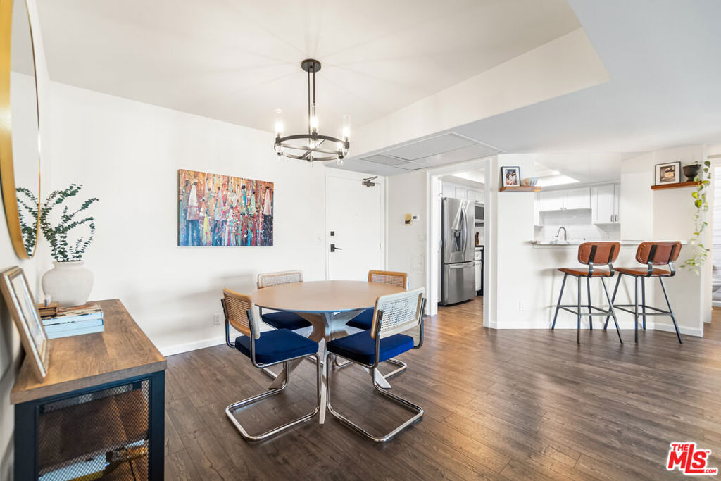 8162 Manitoba Street 303