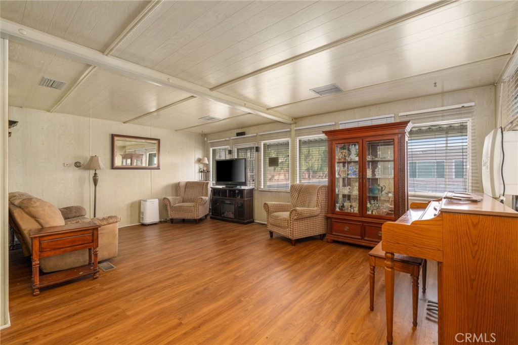 2692 Highland Avenue 61