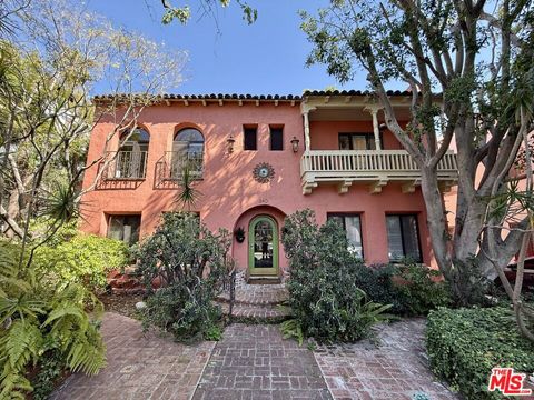 Photo of 840 Huntley Drive #2, West Hollywood, CA 90069 (MLS # 25610805)