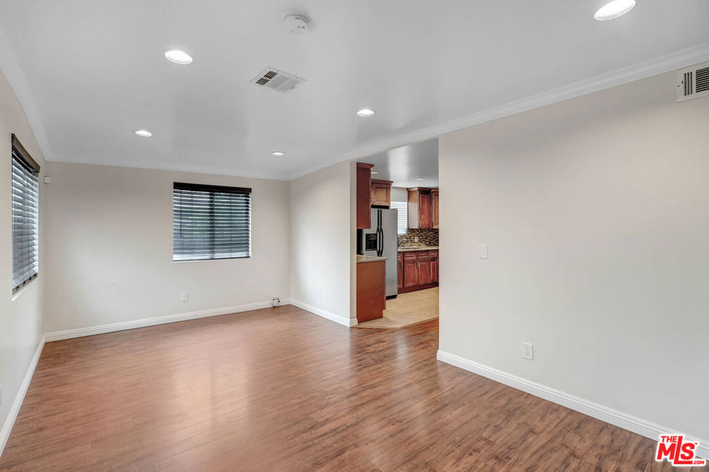 1314 Omelveny Avenue