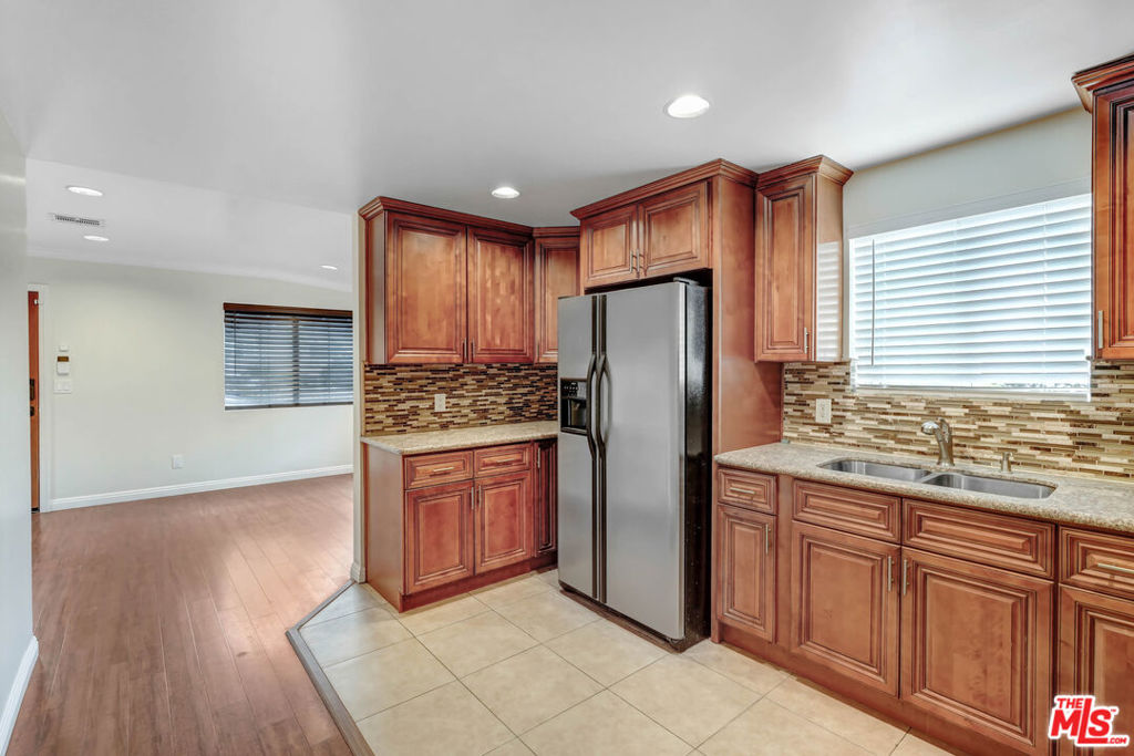 1314 Omelveny Avenue