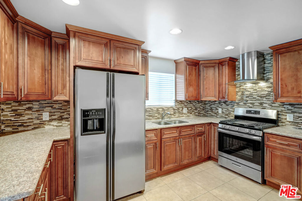 1314 Omelveny Avenue