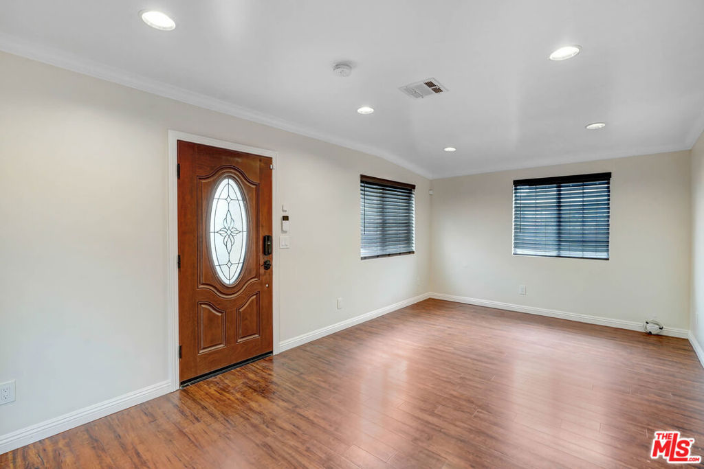 1314 Omelveny Avenue