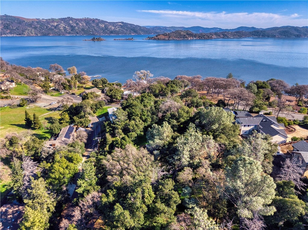 2999 Buckingham Dr.