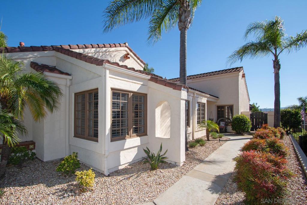 12911 Caminto Dosamantes