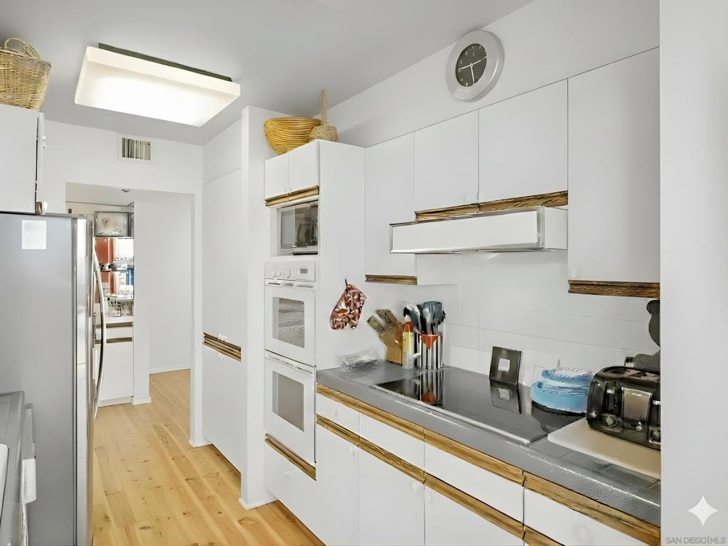 1750 Avenida Del Mundo 309