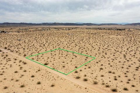 Photo of 0 Sunever Ave, Joshua Tree, CA 92252 (MLS # 219127657PS)
