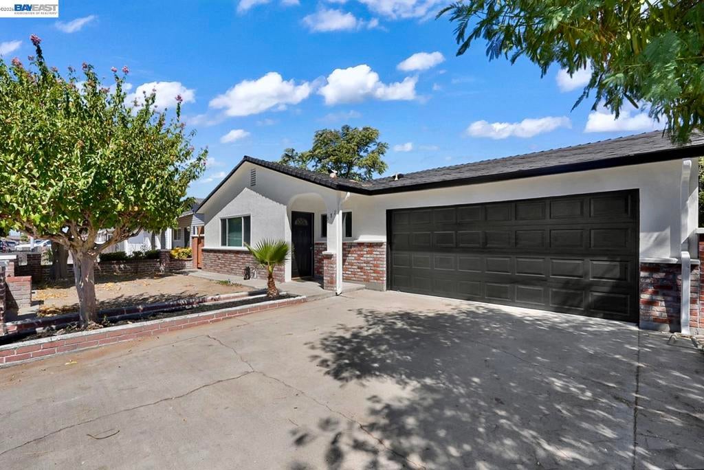 587 Somoa Lane