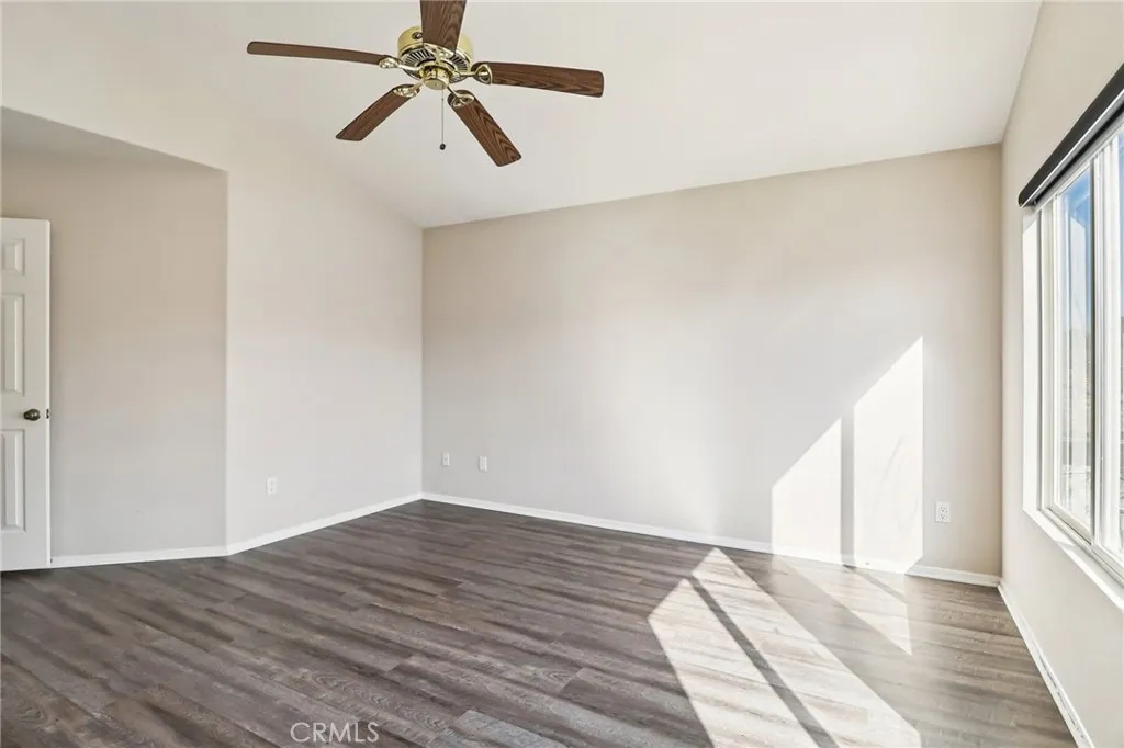 Oceanside, California 92057, United States, 4 Bedrooms Bedrooms, ,3 BathroomsBathrooms,Residential,Active,256469