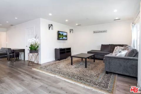 Photo of 509 Edinburgh Ave Ave, Los Angeles, CA 90048 (MLS # 25567783) Photo of 509 Edinburgh Ave Ave, Los Angeles, CA 90048 (MLS # 25567783)