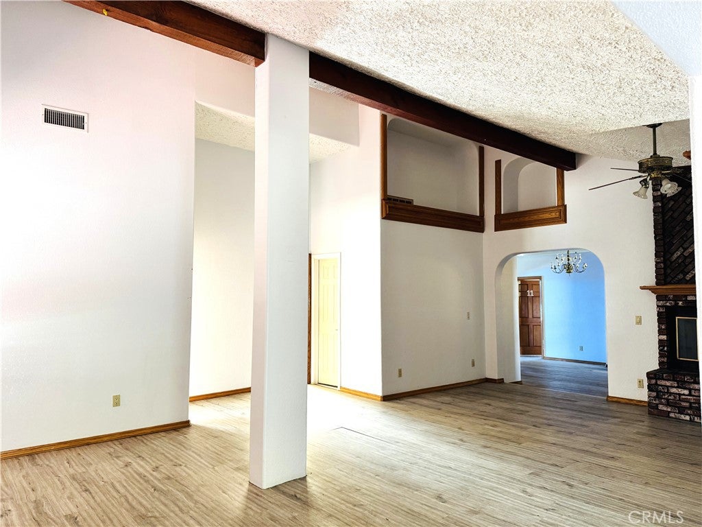 Properties 2 20510 Hill Top