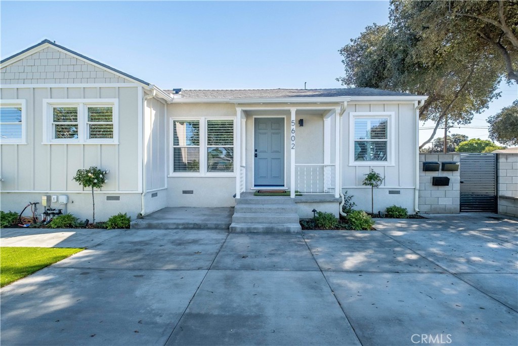 5602 Verdura Ave