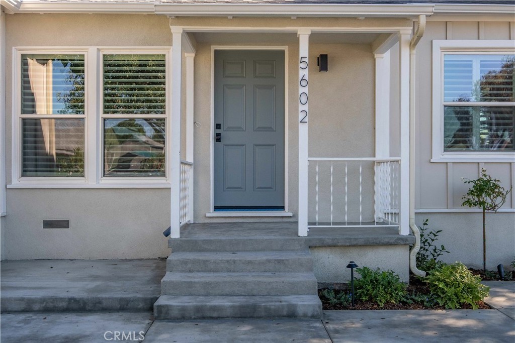 5602 Verdura Ave