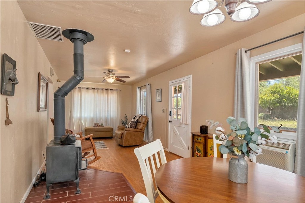 3463 Cherokee Road