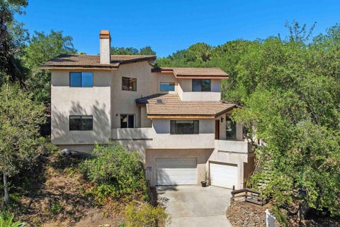 Photo of 28338 Meadow Glen Way W, Escondido, CA 92026 (MLS # NDP2608528)