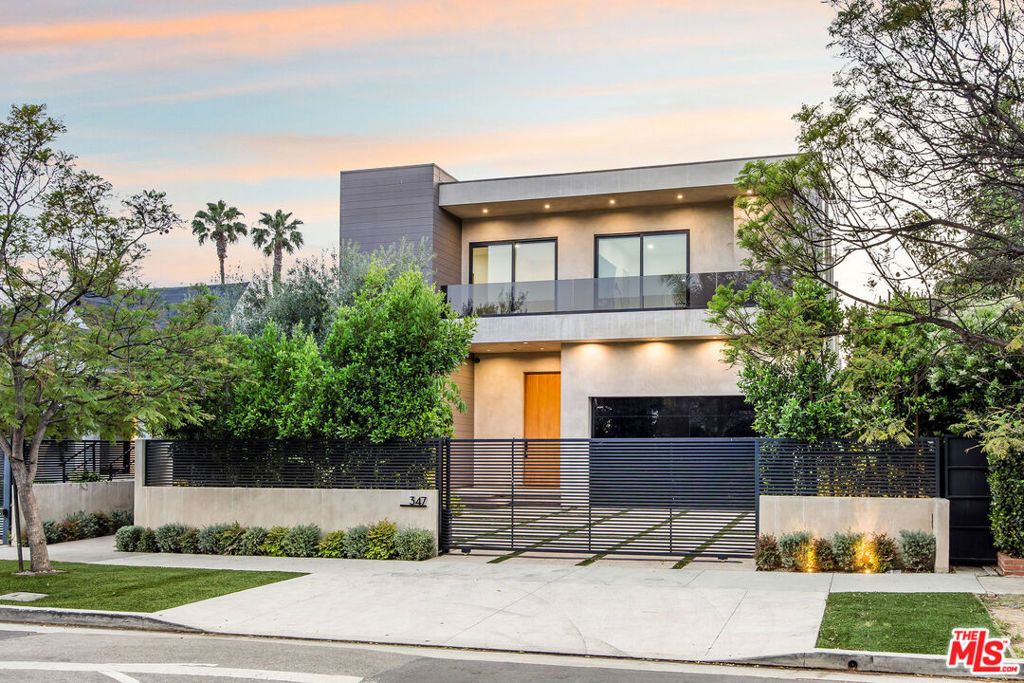 Photo of 347 N Alfred Street, Los Angeles, CA 90048 (MLS # 25582259)