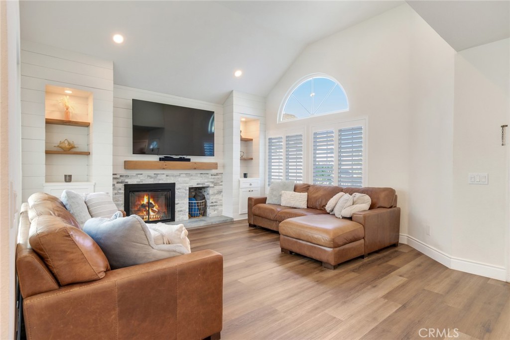 27642 White Fir Lane