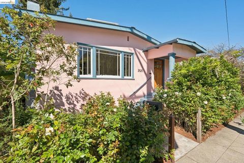 Photo of 2520 Mcgee Ave Ave, Berkeley, CA 94703 (MLS # 41130356)