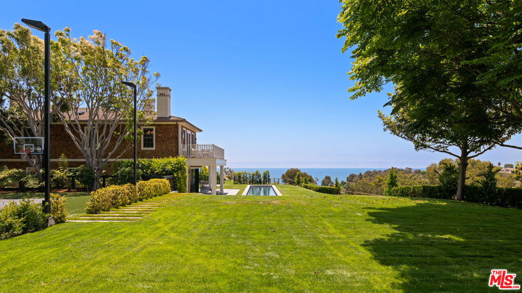 525 Spoleto Drive
