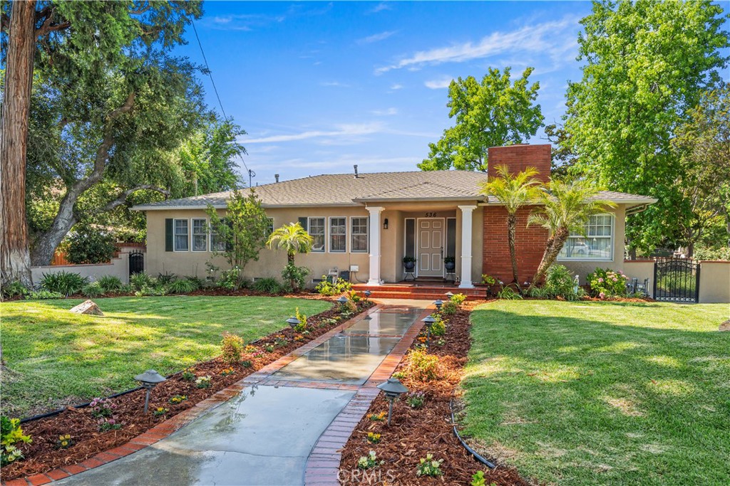 536 W Palm Drive