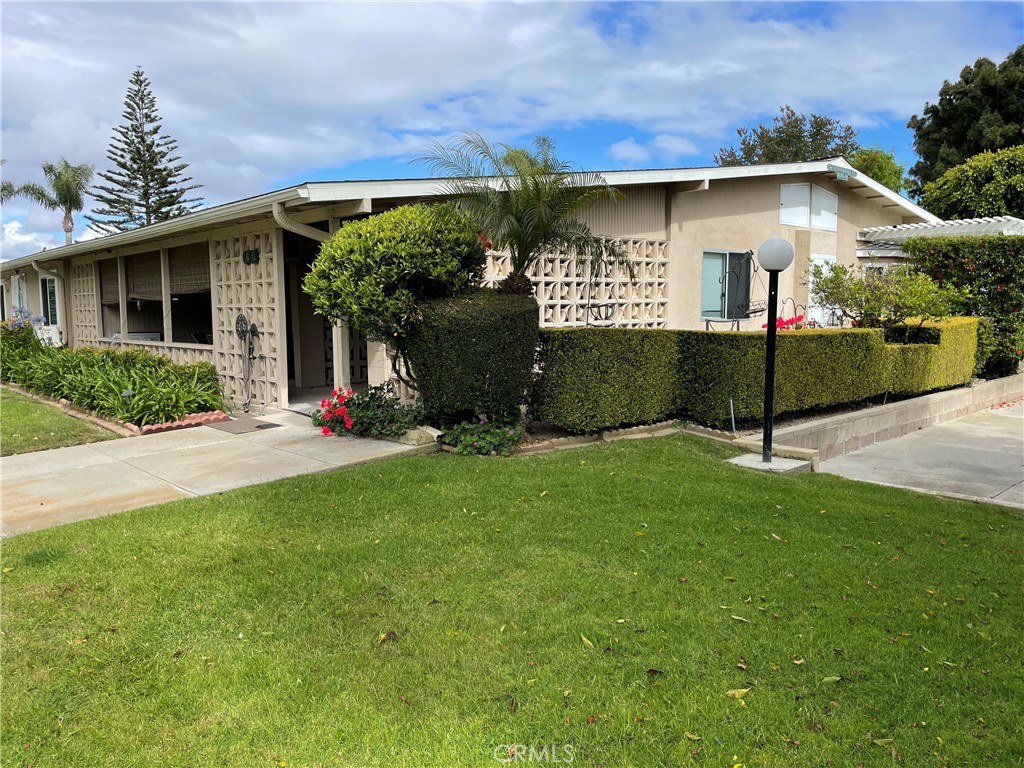 1740 Sunningdale Rd 16G Road 16G