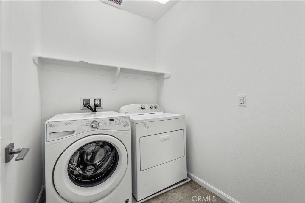 180 Frontier, Irvine CA 92620 - Photo 15