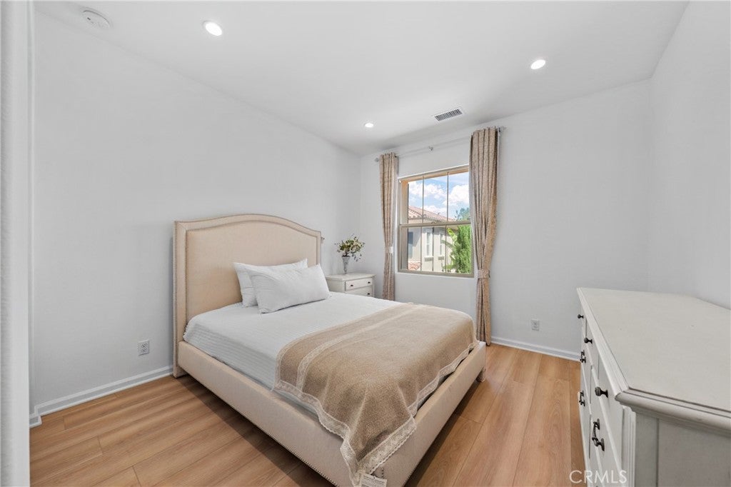 180 Frontier, Irvine CA 92620 - Photo 14