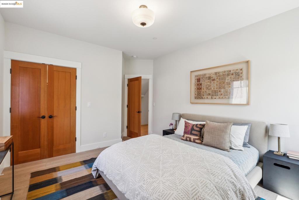 PIEDMONT AVENUE - Residential