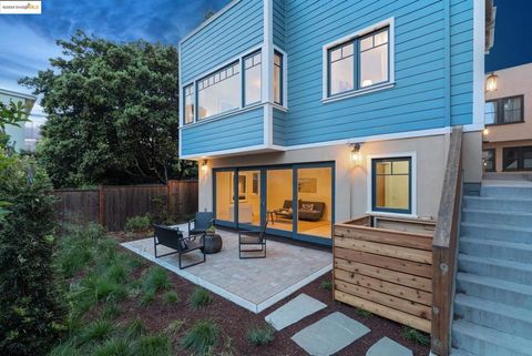 Photo of 4428 Howe St, Oakland, CA 94611 (MLS # 41119468)