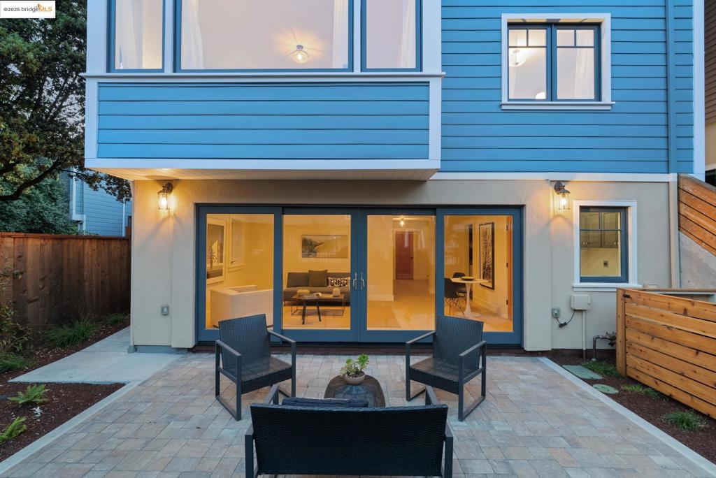 PIEDMONT AVENUE - Residential