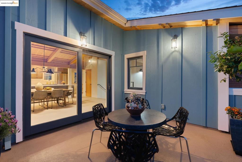 PIEDMONT AVENUE - Residential