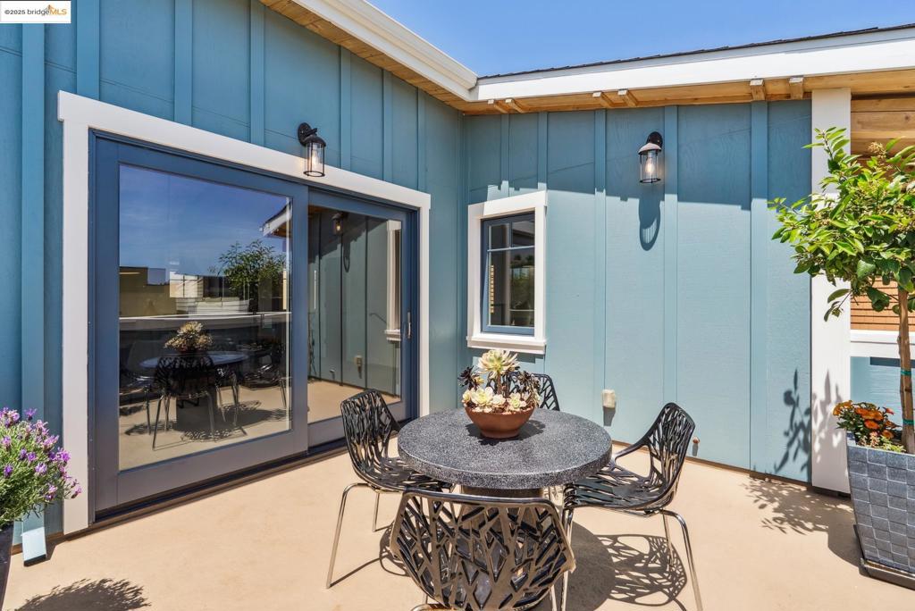 PIEDMONT AVENUE - Residential