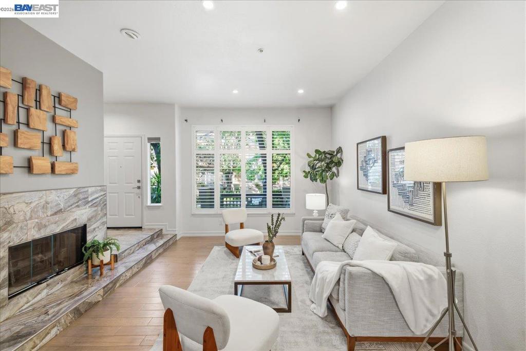 433 Camille Cir 15