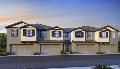 32801 MANHATTAN Avenue Winchester CA 92596