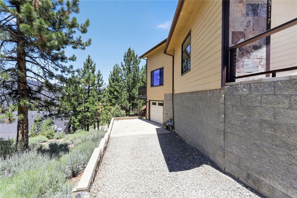 15117 Chestnut Drive
