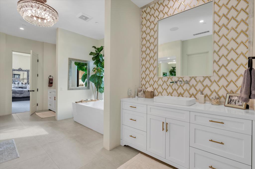 The Hideaway - Residential