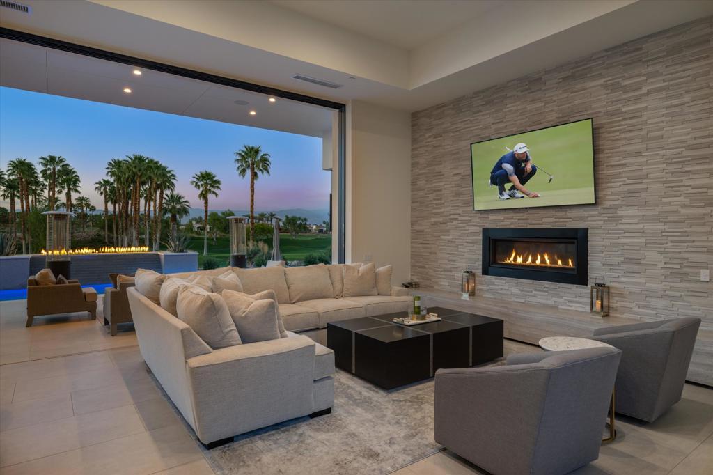 The Hideaway - Residential