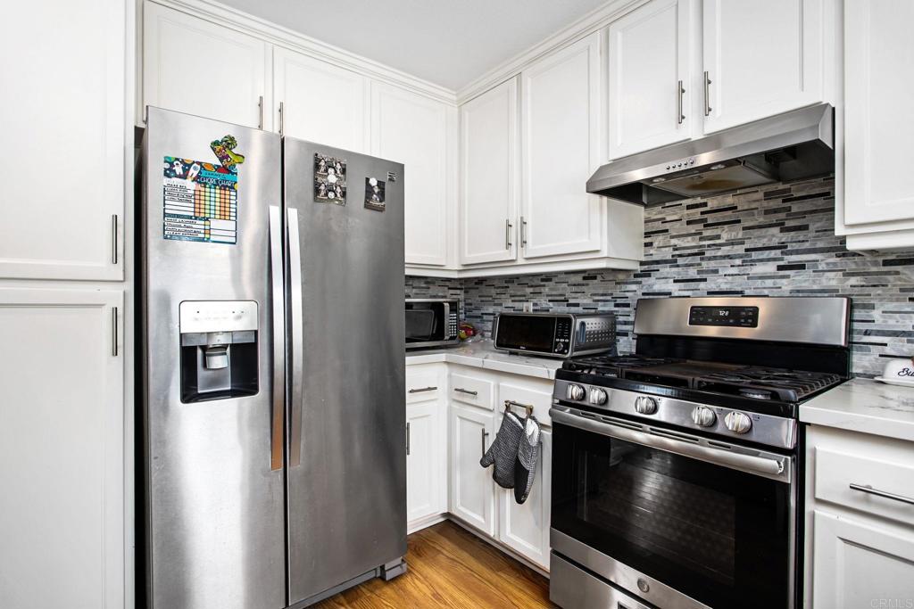 Hallmark Homes (748) - Residential